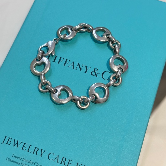 1999 Tiffany & Co. 925 Sterling Silver Stencil Heart Cut Out Bracelet - Picture 5 of 8